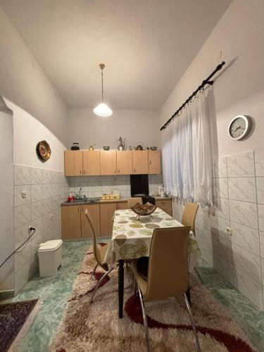 Boracko jezero vikendica Ka&No in Jezero