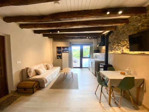 Country loft Zarautz- San Sebastián (Country loft Zarautz- San Sebastian) in Asteasu