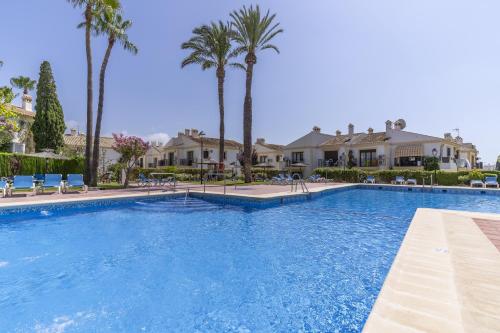 Vera Coast Fantástico Bajo con Jardin y Piscina