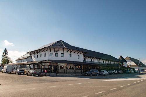 Hanul Răzeșilor - Cinstim tradiția Moldovei