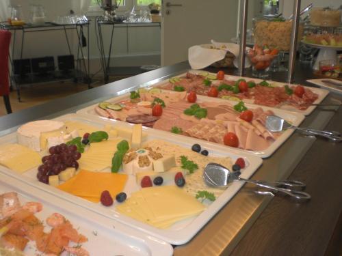 อาหารและเครื่องดื่ม, Hotel Artrium am Park in ดีทเซนบัค