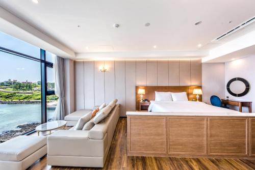 Dyne Oceano Hotel in Aewol