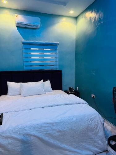 Luxe90 international hotel and suites in Ifako-Ijaiye