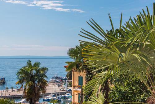 Sunny Apartment Anamaria Opatija Over view