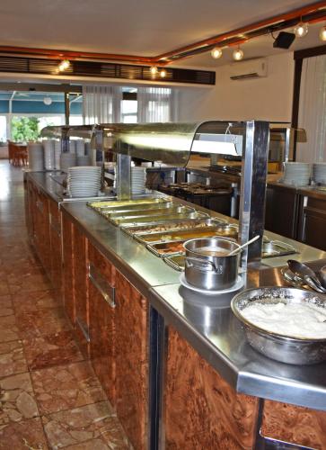 Ételek és italok, Hotel Adriatic in Omišalj