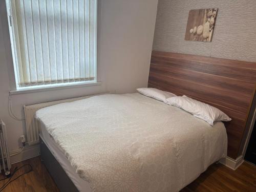 Norwyn Court Holiday Apartments - image 2