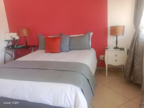 Zuzani Ikhaya B&B in Grahamstown