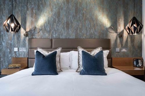 The Jade – London