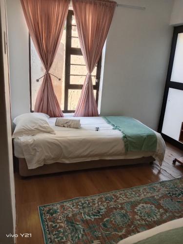 Zuzani Ikhaya B&B in Grahamstown