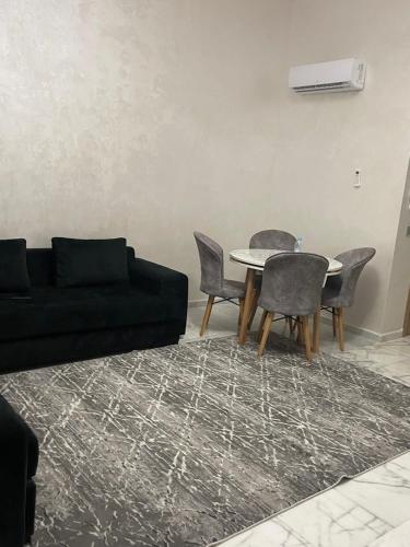 Ocean park , for married couples and families only , Luxury fully furnished one bedroom flat next to zenata beach with five avialable swimming pool at the compound, Casablanca (fotografie 8)
