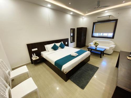 HOTEL SHIVALI Inn in Panna
