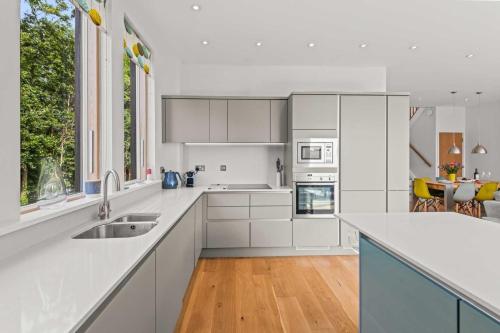 House 45, Looe (photo 3)