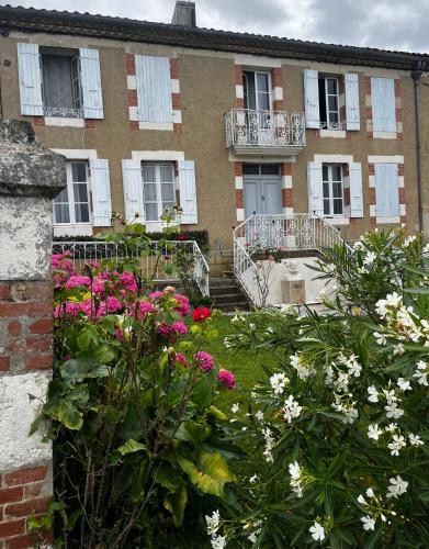 Maison gasconne gîte à louer Bois de Mazous