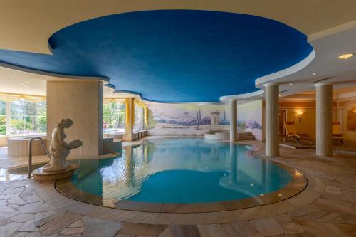 拉果萊度假溫泉酒店 (Hotel Lagorai Resort & Spa) in 卡瓦萊塞