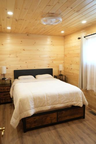 Indiana Lake Escape in Fremont (Indiana)