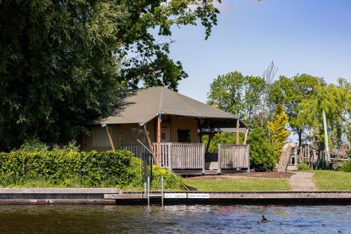  Waterherberg It Beaken in Heeg