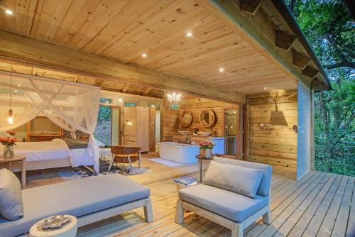 Ducha, Summerfields Rose Retreat and Spa in Hazyview