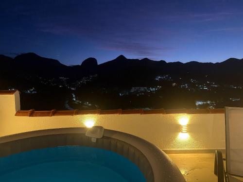 Mountain view, fireplace and private hot tub, Teresópolis (Foto 9)