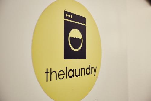Free Hostels Barcelona - image 2