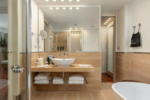 Hilton Florence Metropole - image 14