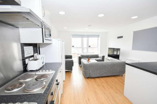 Convenient 8 Bedroom Apartment in Liverpool in Edge Hill