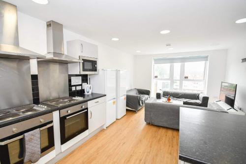Convenient 8 Bedroom Apartment in Liverpool in Edge Hill