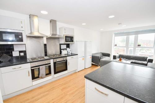 Convenient 8 Bedroom Apartment in Liverpool in Edge Hill
