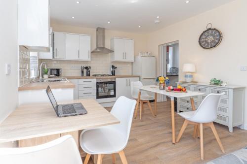 кухня, Canterbury Family Home in Sholing