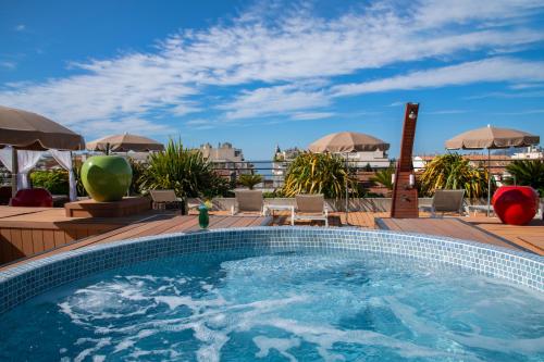 Location g�te, chambres d'hotes Best Western Premier Le Patio des Artistes Wellness Jacuzzi dans le d�partement Alpes maritimes 6
