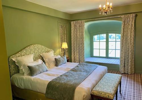 room detail thumbnail 0