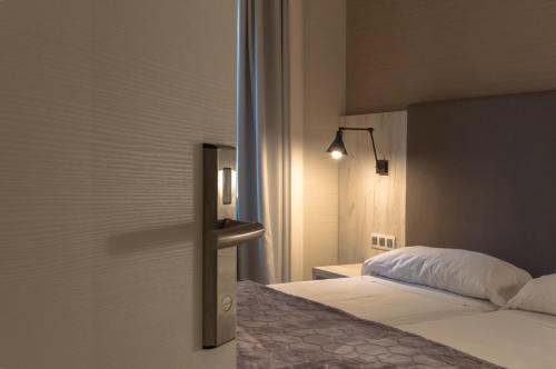Hostal Bcn 46 - image 10