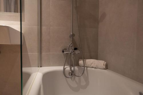 Hostal Bcn 46 - image 7
