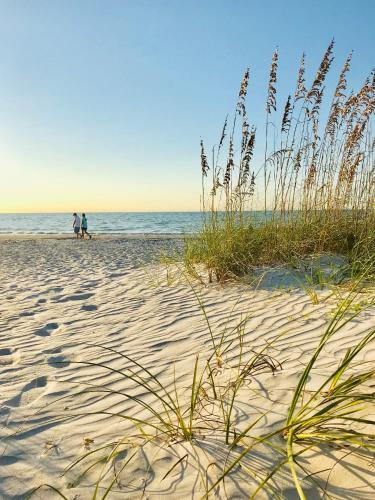 Sanibel Siesta on the Beach