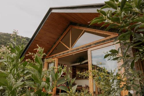 Casa Awänímä - Ecological Wellness Sanctuary (Casa Awanima - Ecological Wellness Sanctuary) in Tzununa