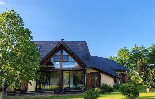 Bioclimatic eco-friendly house near Mauléon