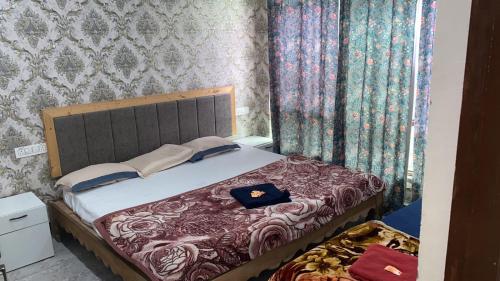 Double Room with Lake View room in Lakes and peaks