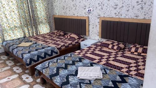 King Room with Lake View image 8