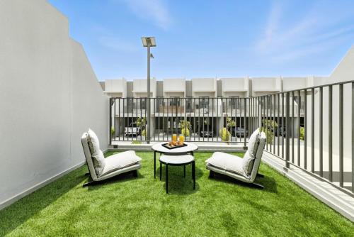 New 2.5 BR Villa With PS5 and Garden Near Dubai Mall, Dubái (foto 4)