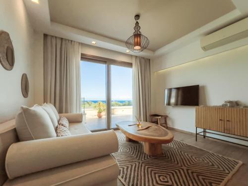Golden Bay Suites & Maisonettes – khách sạn tại Chrisogiali