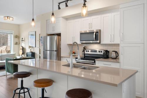 Casa de Luna by Canadian Rockies Vacation Rentals - image 5
