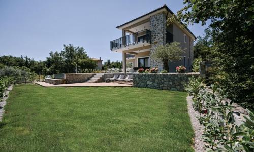 Villa with Private Pool image 4