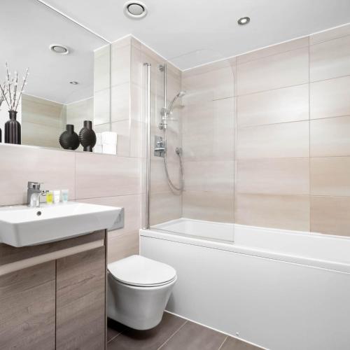 Modern Central Two Bedroom Apartment - Great Location - Fast WiFi 404R, Birmingham (foto 5)
