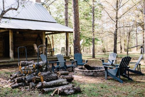 Governor Cabin in Lloyd