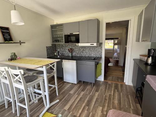 Lägenhet i Hällestrand Semesterby R29 (Lagenhet i Hallestrand Semesterby R29) in Hällestrand