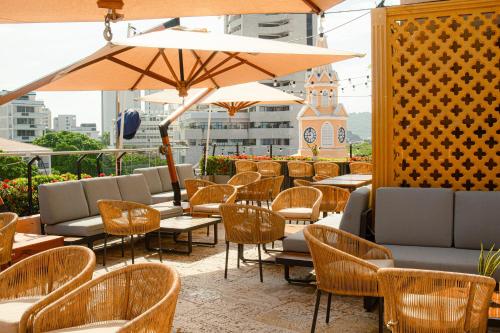 Balcony/terrace, Hotel Santa Catalina By OxoHotel in City Center