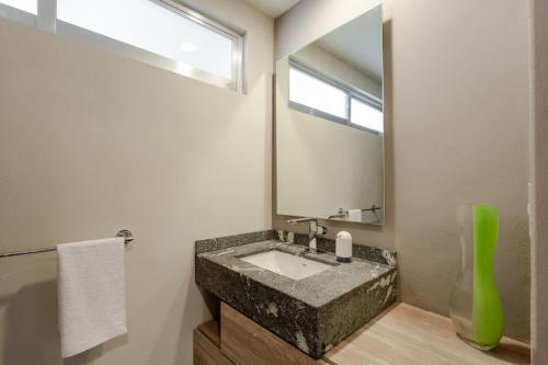 Large and modern apartment with private terrace, Cancún (Foto 7)