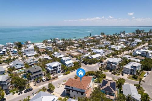 A Bean Point Paradise – Anna Maria