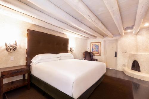El Monte Sagrado Resort & Spa - image 11