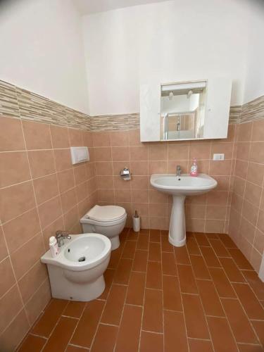 Ampio Appartamento immerso tra le Campagne Pontine in ลาตินา