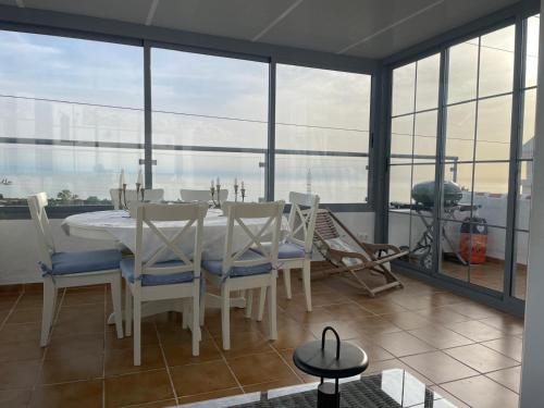 Los olivos villa with heated pool - image 2